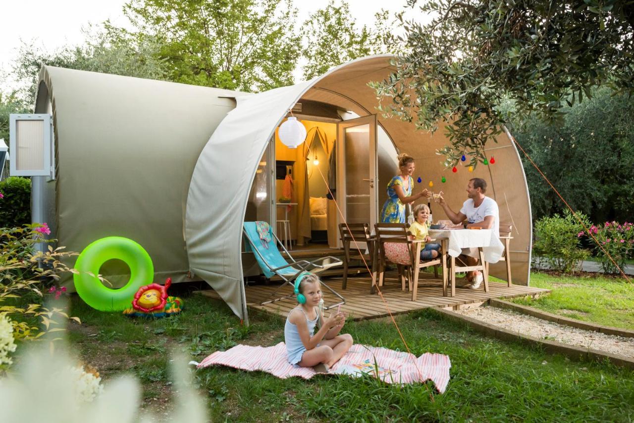 Weekend Glamping Resort San Felice del Benaco Rom bilde